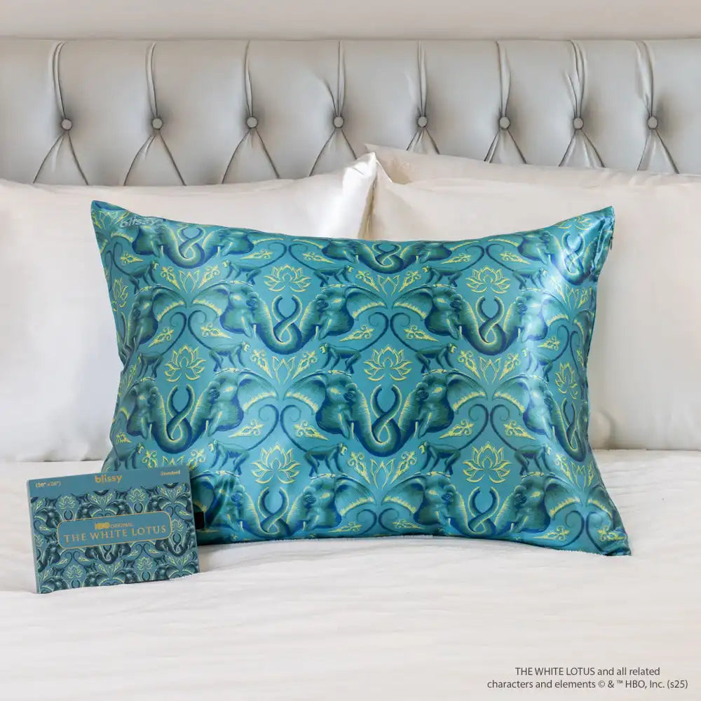 Pillowcase - White Lotus - Emerald Jungle - Standard