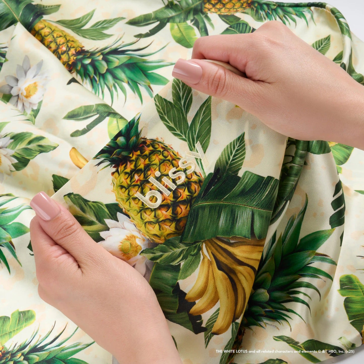 Pillowcase - White Lotus - Pineapple - Standard